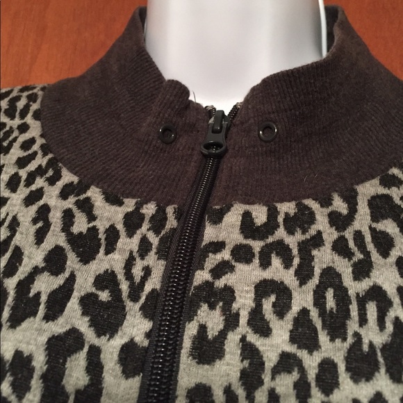 JNY Sport Women’s Jacket sweater gray Leopard Print Full Zip size XL knit pocket - Picture 4 of 8